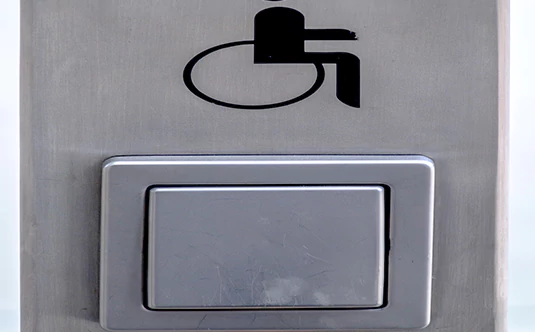 Electronic Locks &a Barriers in Saguenay, QC