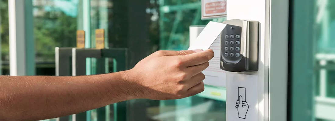 Custom Access Control Systems for Businesses in Saguenay, QC