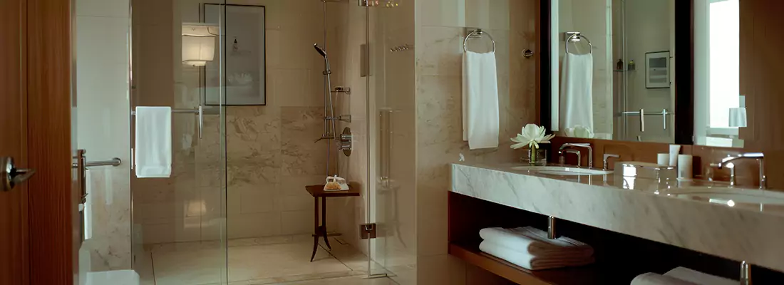 Smart Automatic Washroom Doors for Homes and Businesses in Saguenay, QC